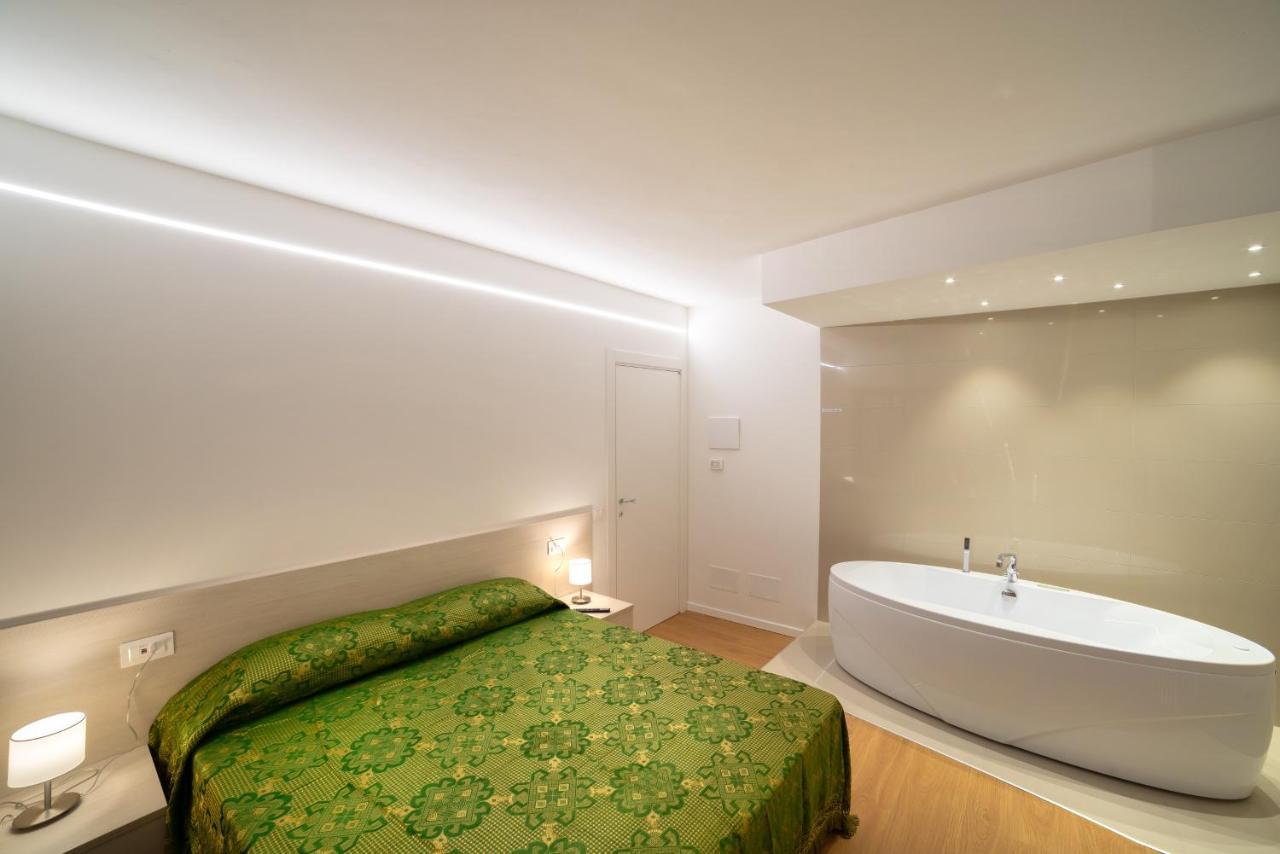 Dolomiti Suite Belluno Bagian luar foto